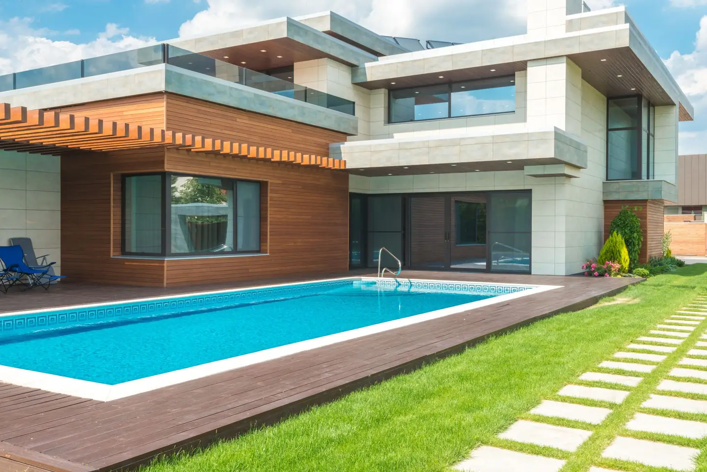 Swimming pool built in Lakelands, NSW